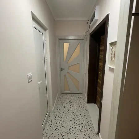 Apartment T Place